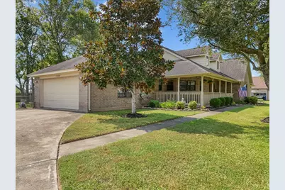 105 Canal Drive, Friendswood, TX 77546 - Photo 4