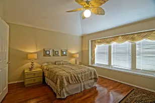 3819 Shady Breeze Dr, Houston, TX 77082 - Photo 4