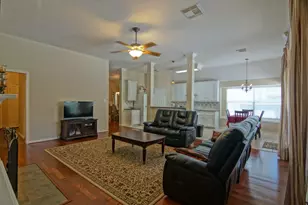 3819 Shady Breeze Dr, Houston, TX 77082 - Photo 6