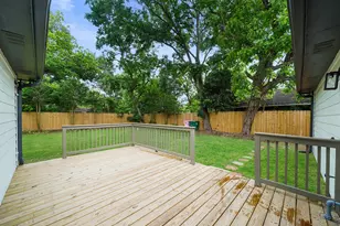 5203 Brookmeade Dr, Houston, TX 77045 - Photo 44