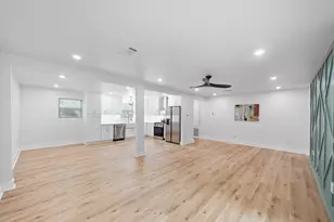 5203 Brookmeade Dr, Houston, TX 77045 - Photo 10