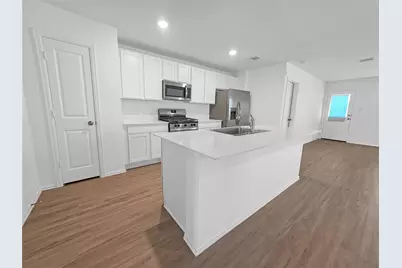 9518 Brookside Point Drive, Baytown, TX 77521 - Photo 2