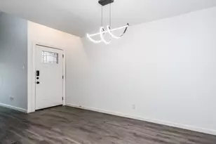 10811 Richmond Ave, Houston, TX 77042 - Photo 2