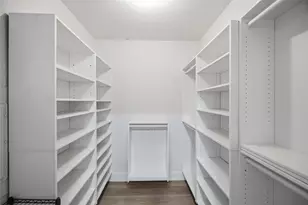15807 Danford Dr, Houston, TX 77053 - Photo 10