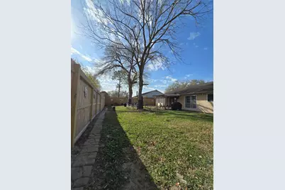 17706 Heritage Creek Drive, Webster, TX 77598 - Photo 28