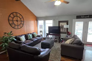 17706 Heritage Creek Dr, Webster, TX 77598 - Photo 2