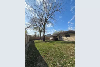 17706 Heritage Creek Drive, Webster, TX 77598 - Photo 34