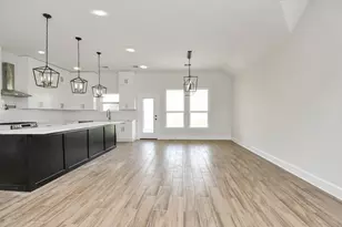 643 Lone Star Trail, Angleton, TX 77515 - Photo 20