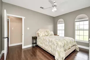 8114 Beach Haven Dr, Baytown, TX 77523 - Photo 12