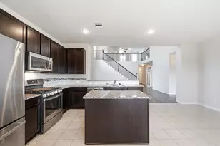 10402 Matterhorn Dr, Rosharon, TX 77583 - Photo 12
