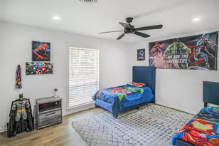 536 Oak Dr, Lake Jackson, TX 77566 - Photo 24