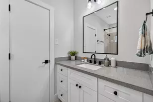 850 Elkhart St, Houston, TX 77091 - Photo 10