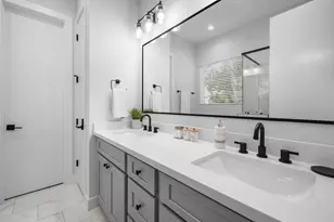 850 Elkhart St, Houston, TX 77091 - Photo 28