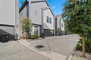 850 Elkhart St, Houston, TX 77091 - Photo 1