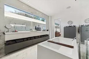 2169 University Blvd, Houston, TX 77030 - Photo 26