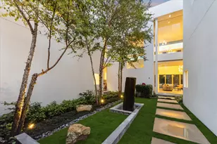 2169 University Blvd, Houston, TX 77030 - Photo 4