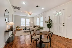 404 E 29th St, Houston, TX 77008 - Photo 1