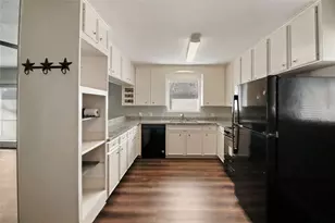 238 Sleepy Hollow Dr, Lake Jackson, TX 77566 - Photo 12