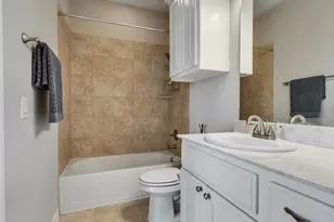 3403 Dover Valley Dr, Houston, TX 77059 - Photo 24