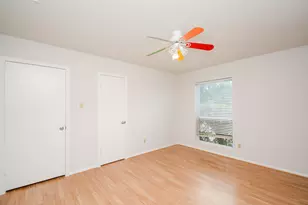 7222 Pella Dr, Houston, TX 77036 - Photo 14