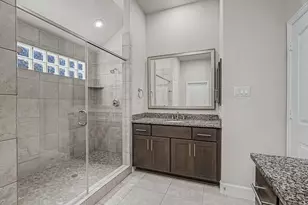 829 W 20th St, Houston, TX 77008 - Photo 22