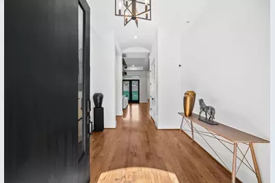 4704 Willow Street, Bellaire, TX 77401 - Photo 8