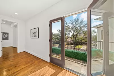 4704 Willow Street, Bellaire, TX 77401 - Photo 28