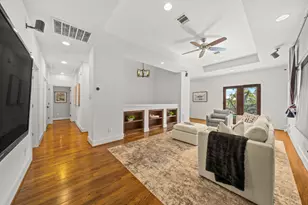 4704 Willow St, Bellaire, TX 77401 - Photo 24