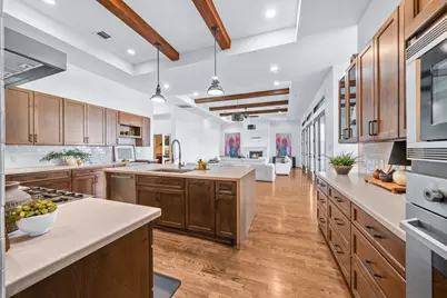 4704 Willow Street, Bellaire, TX 77401 - Photo 18