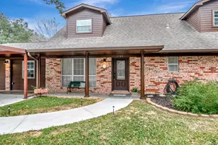 1203 S 2nd St, Ganado, TX 77962 - Photo 4