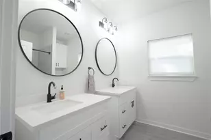 502 Tall Timber Dr, West Columbia, TX 77486 - Photo 20