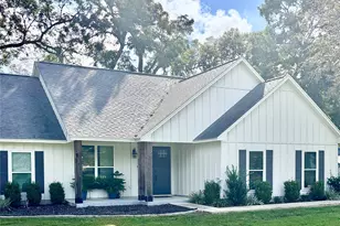 502 Tall Timber Dr, West Columbia, TX 77486 - Photo 1