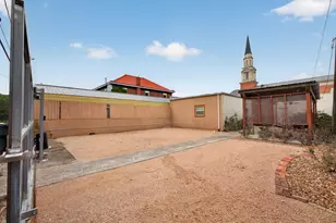 2219 Sealy St, Galveston, TX 77550 - Photo 36