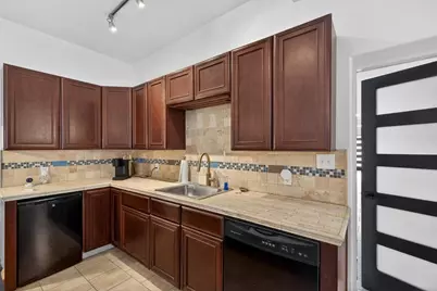 2219 Sealy Street, Galveston, TX 77550 - Photo 24