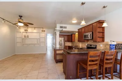 2219 Sealy Street, Galveston, TX 77550 - Photo 38