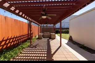 2219 Sealy St, Galveston, TX 77550 - Photo 44