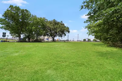 9400 Randolph Street, Houston, TX 77061 - Photo 2