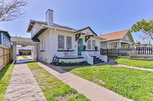 3519 Ave R 1/2, Galveston, TX 77550 - Photo 1