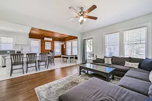 3519 Ave R 1/2, Galveston, TX 77550 - Photo 8