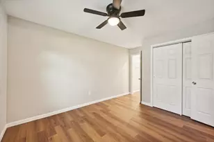 317 Redwood St, Lake Jackson, TX 77566 - Photo 22