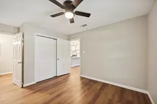 317 Redwood St, Lake Jackson, TX 77566 - Photo 20