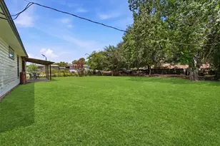 717 Bolling Ln, Houston, TX 77076 - Photo 14