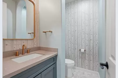 126 E Cove View Trail, The Woodlands, TX 77389 - Photo 24