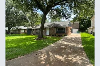 1607 W Houston Drive, La Marque, TX 77568 - Photo 2