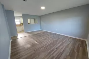1728 W 8th St, Freeport, TX 77541 - Photo 2