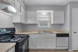 11942 Silver Island Cir, Houston, TX 77067 - Photo 4