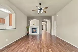 2929 Meridian Bay Ln, Dickinson, TX 77539 - Photo 12