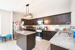 9919 Silver Terrace Dr, Rosharon, TX 77583 - Photo 4