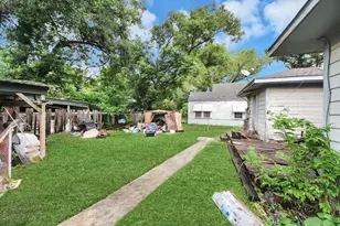 8311 Glenview Dr, Houston, TX 77017 - Photo 36