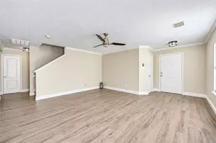 7331 Liberty Tree Ln, Houston, TX 77049 - Photo 10